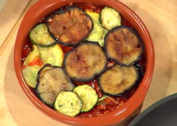 Auberginen-Zucchini-Hack-Pfännchen