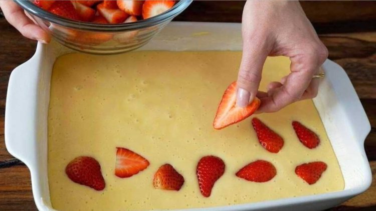 Da kann ich nicht nein sagen: Erdbeer Biskuitkuchen in 10 Minuten im Ofen, geht auch mit Bananen oder Mandarinen (nach Geschmack)