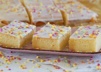Der perfekte Kuchen zur Einschulung: 3 einfache Rezepte für Blechkuchen