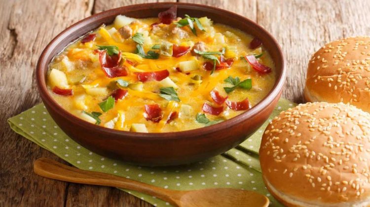 Eat or pass? Cheeseburger Suppe mit Hackfleisch, Käse und Kartoffeln