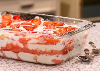 Erdbeer-Tiramisu: Dieses Rezept bringt Ihnen auch bei Regen den Sommer ins Haus