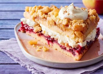 Fruchtiges Streuselglück: Prasselkuchen mit Vanille-Mascarpone-Creme