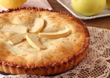 Gedeckter Apfelkuchen