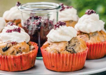 Herzhafte Cupcakes mit Pilzen und Frischkäse-Topping