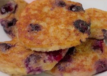 Italienische Frittelle (ausgebackene süße kleine Fladen)