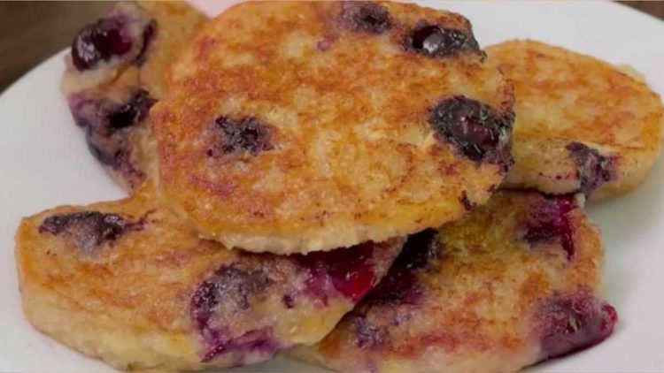 Italienische Frittelle (ausgebackene süße kleine Fladen)