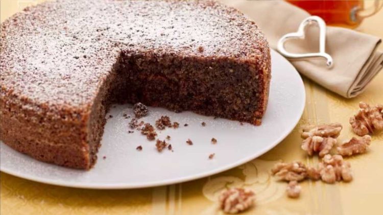 Klassischer Nusskuchen