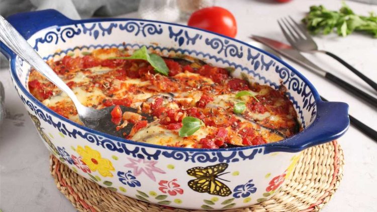 Leichter als Lasagne: Rezept für überbackene Parmesan-Aubergine