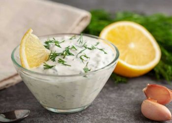 Leichtes Salat-Dressing Sylter Art: Das perfekte Rezept für die Joghurt-Diät im Sommer 2023