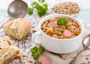 Linsensuppe wie bei Oma: Mit diesem Rezept wird sie genial