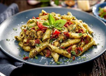 Pesto-Pasta mit getrockneten Tomaten: 20-Minuten-Rezept