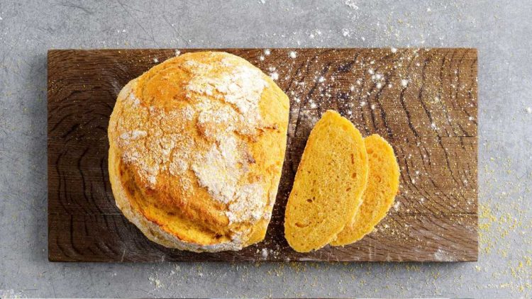 Pikantes Maisbrot