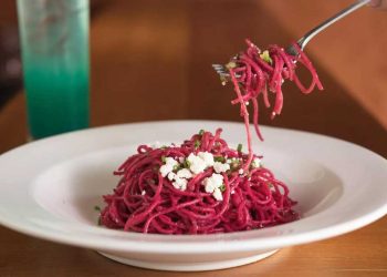 Pink Pasta à la Barbie: So geht das einfache Eyecatcher-Rezept
