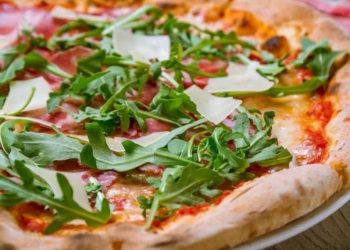 Pizza zuhause machen: Chef-Köche verraten die besten Tipps
