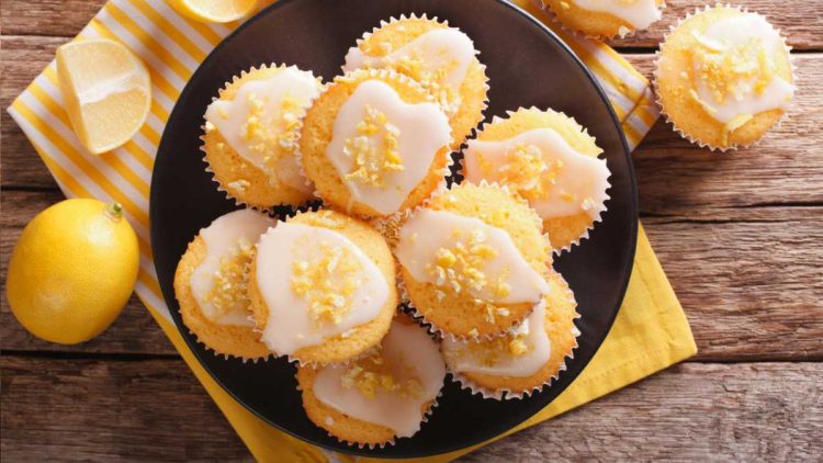 Rezept für Zitronenmuffins: Lockere Küchlein ohne Backmischung