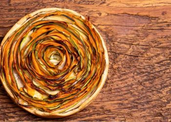 Rezept für Zucchini-Möhren-Tarte: Ein echter Hingucker