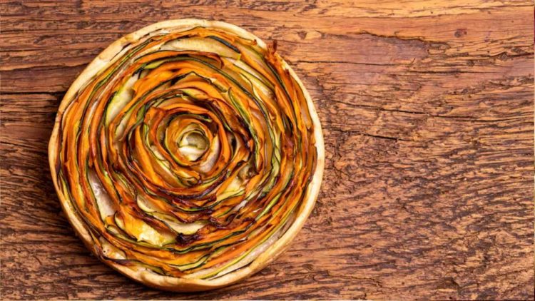 Rezept für Zucchini-Möhren-Tarte: Ein echter Hingucker