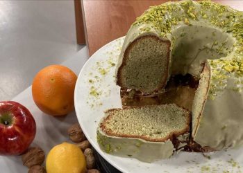 Rezept: Gewürzkuchen mit Pistazie und Marzipan