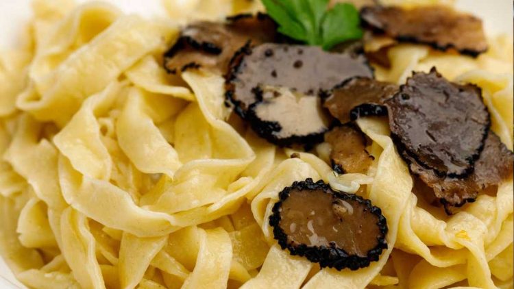 Rezept: Nudeln mit Trüffel - So zaubert man Pasta mit dem leckeren Pilz