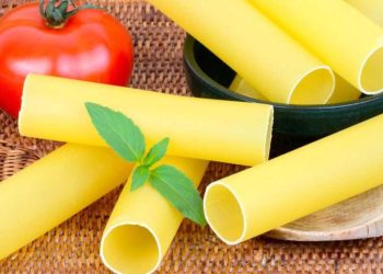 Rezept: Rotkraut-Cannelloni mit Birnen-Zwiebel-Schnitz