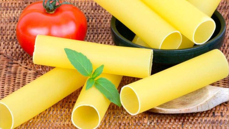 Rezept: Rotkraut-Cannelloni mit Birnen-Zwiebel-Schnitz