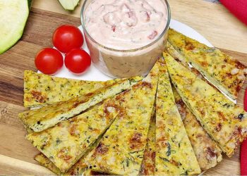 Rezept Zucchini Käse Ecken mit Tomaten Joghurt Dip low-carb keto glutenfrei