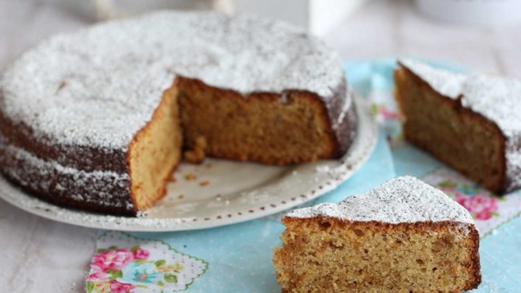 Saftiger Nusskuchen ohne Mehl
