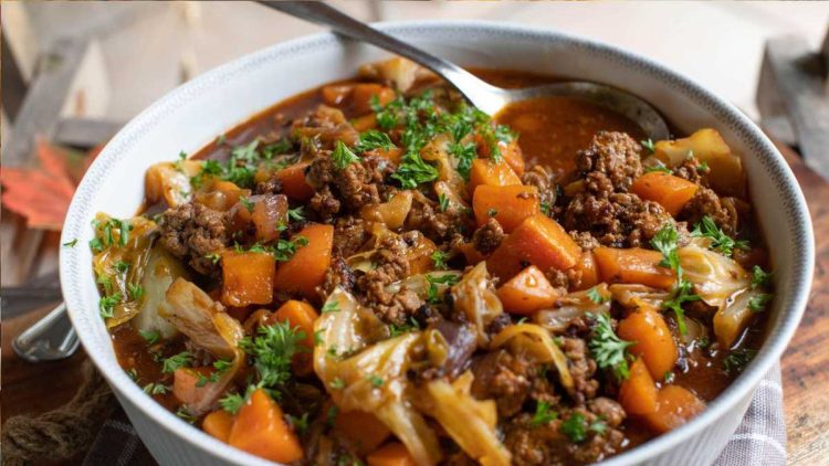 Schnelles Rezept: Deftiger Bauerntopf in 30 Minuten