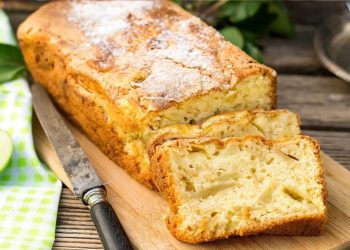 Simpler und saftiger Apfel-Kastenkuchen
