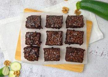 Süße Zucchini-Brownies mit Walnüssen überzeugen auch Gemüsemuffel