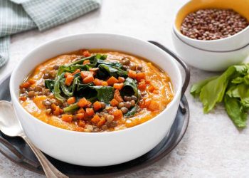 Süßkartoffelsuppe mit Linsen