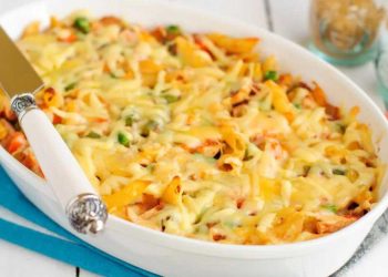 Überbackene Makkaroni mit Kürbis, Hähnchen und Käse