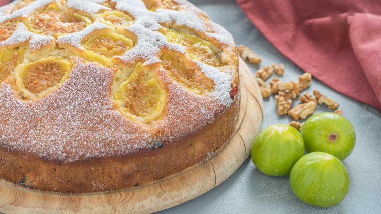 Walnuss-Feigenkuchen: Fruchtig-nussiger Kuchengenuss