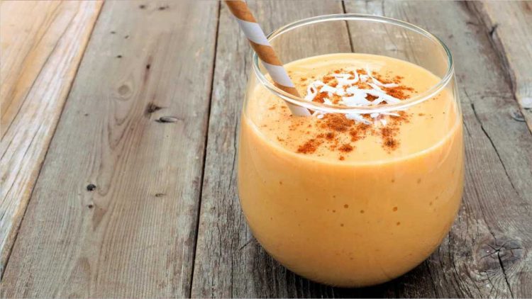 Wunderbar cremig: Kürbis-Kokos-Smoothie