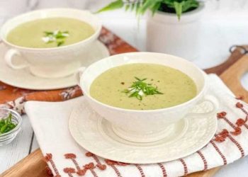 Zucchinicremesuppe mit Kartoffeln: Köstliche vegetarische Rezepte mit veganen Optionen