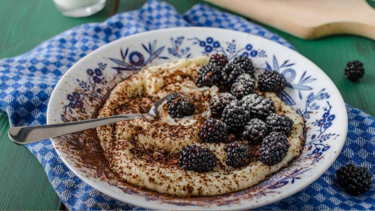Cremiges Porridge und die besten Herbst-Toppings