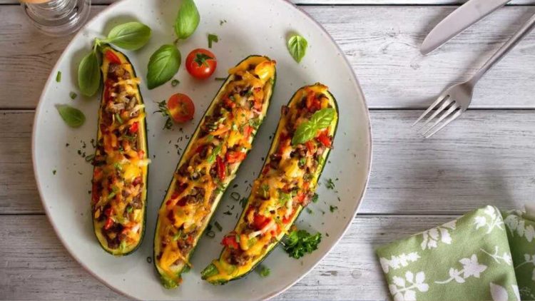Darum ist gefüllte Zucchini das leckerste Abendessen für den Sommer 2023