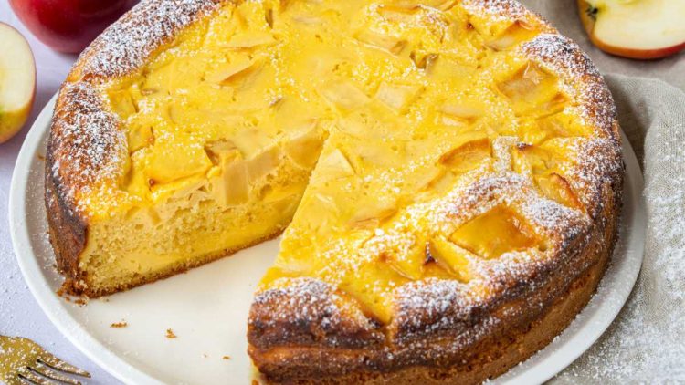 Einfacher saftiger Apfelkuchen mit Quark