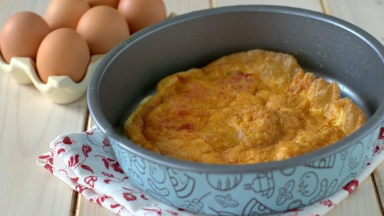 Einfaches Omelett aus der Heißluftfritteuse
