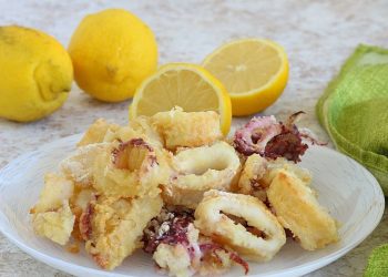 Gebackene NICHT frittierte knusprig-goldene Calamari