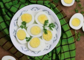 Hartgekochte Eier mit blau-grünem Rand: Kann man das essen?