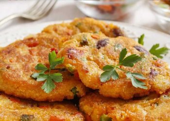 Knusprige Tex-Mex-Kartoffelpuffer mit Gemüse: Einfaches Snack-Rezept