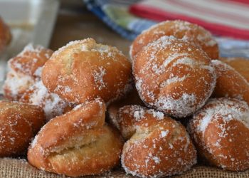 Krapfenbällchen aus der Heißluftfritteuse