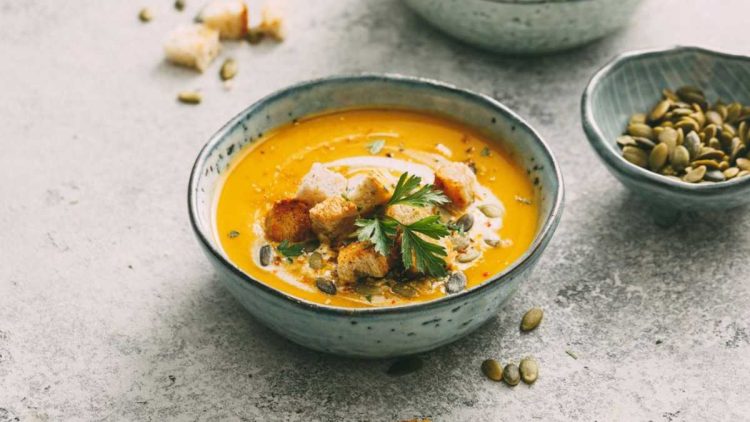 Leichte Kürbissuppe: Das leckere Rezepte für heiße Tage im Sommer