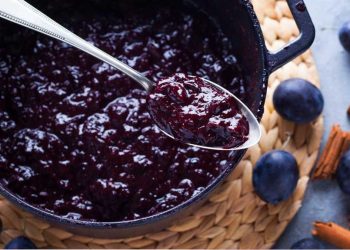 Omas einfaches Uber-Nacht-Rezept für leckeres Pflaumenmus