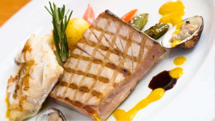 Passt zu allem und geht schnell: Einfache Soße zu Fleisch, Fisch und Gemüse von Alfons Schuhbeck