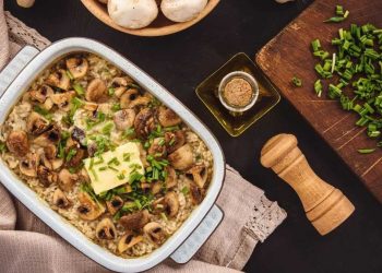 Reisauflauf mit Pilzen und Möhren