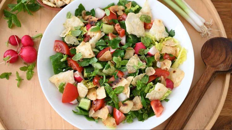 Rezept der Woche: Fattoush, ein libanesischer Brotsalat