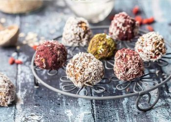 Rezept für weihnachtliche Energyballs – einfach, lecker und gesund