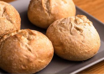 Semmeln selber backen: Einfaches Rezept über Nacht